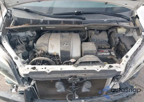 2017 Toyota Sienna Se Premium 8 Passenger z USA, uszkodzony, nr VIN 5TDXZ3DC9HS768210